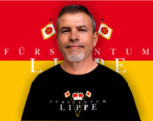 Lade das Bild in den Galerie-Viewer, LIPPEDesigns - FÜRSTENTUM LIPPE - Herren Shirt