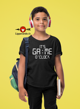 Lade das Bild in den Galerie-Viewer, LIPPEKIDSCOLLECTION - IT'S GAME O'CLOCK - Kinder Hoodie