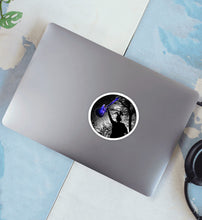 Lade das Bild in den Galerie-Viewer, White-3