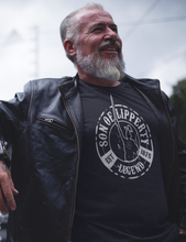 Lade das Bild in den Galerie-Viewer, LIPPEDesigns - SON OF LIPPERTY - Unisex Kapuzenpullover Hoodie