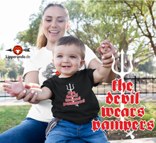 Lade das Bild in den Galerie-Viewer, LIPPEKIDSCOLLECTION - THE DEVIL WEARS... - Baby T-Shirt