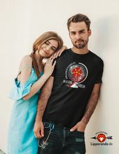 Lade das Bild in den Galerie-Viewer, LIPPEDesigns - AM SCHÖNSTEN.... - Herren Shirt