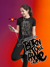 Lade das Bild in den Galerie-Viewer, PADERBORNDesigns - PaderBORN to be awe.. - Damen Premiumshirt
